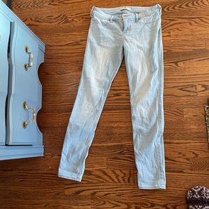 LIGHT BLUE HOLLISTER JEANS
